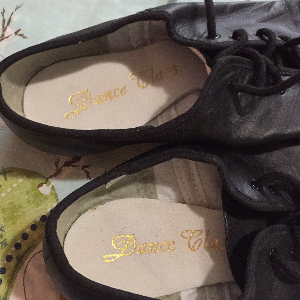 Dance shoes